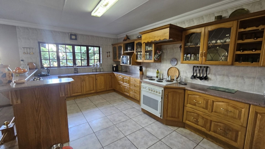 5 Bedroom Property for Sale in Schoemansville North West